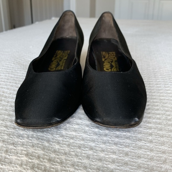 Salvatore Ferragamo Black Satin block heels with crystal inset size 10 - Picture 3 of 11